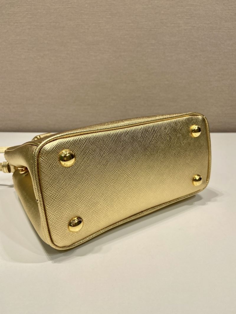 Pra*a top handle bags